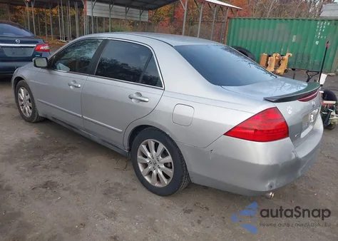 2007 Honda Accord 3.0 Se from USA, damaged, VIN 1HGCM66497A018825